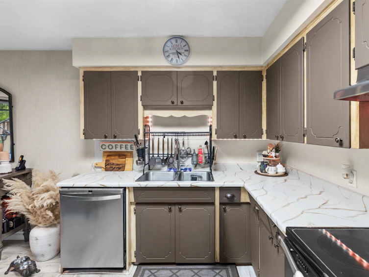 17-2998 Mouat Drive, Abbotsford, BC, V2T 4E6 - 8