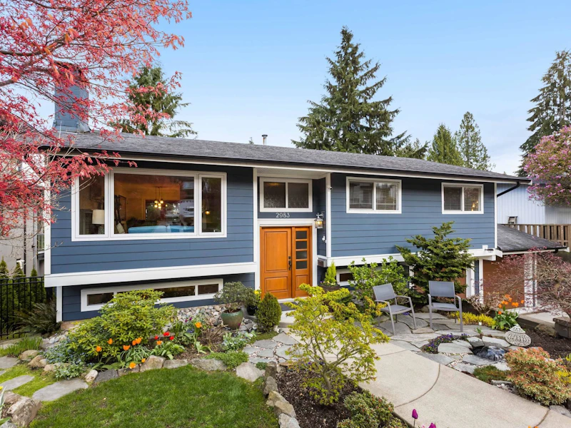 2983 Surf Crescent, Coquitlam BC V3C 3S7