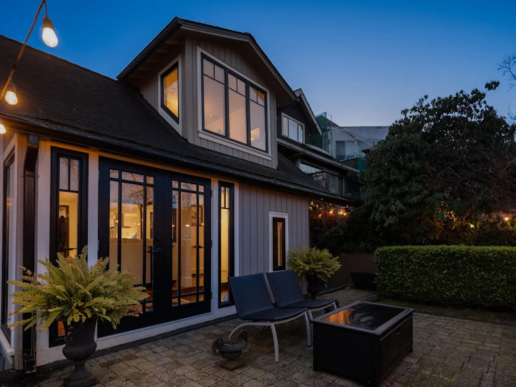 3814 W 11 Avenue, Vancouver, BC, V6R 2K9 - 31