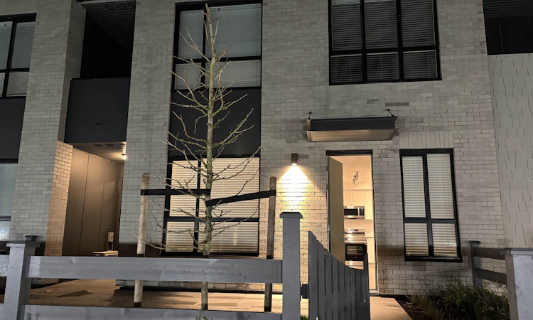 114-15777 85 Avenue