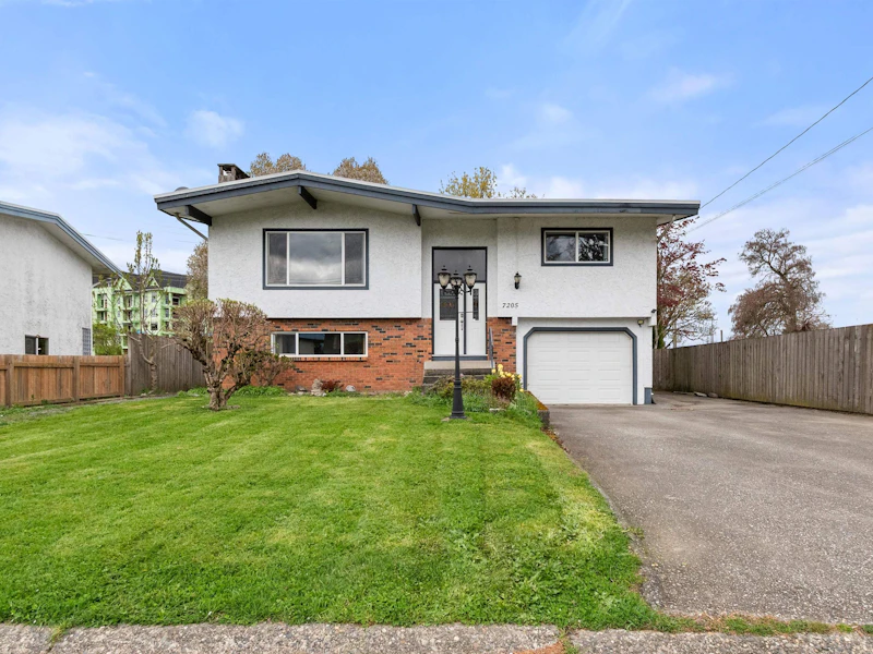 7205 Gordon Drive, Chilliwack BC V2R 1X7