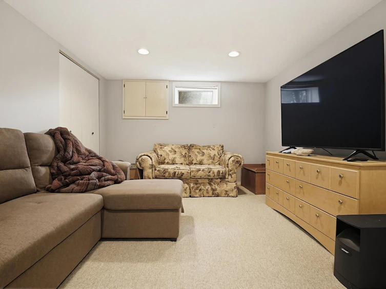 34045 Hartman Avenue, Mission, BC, V2V 6B2 - 23