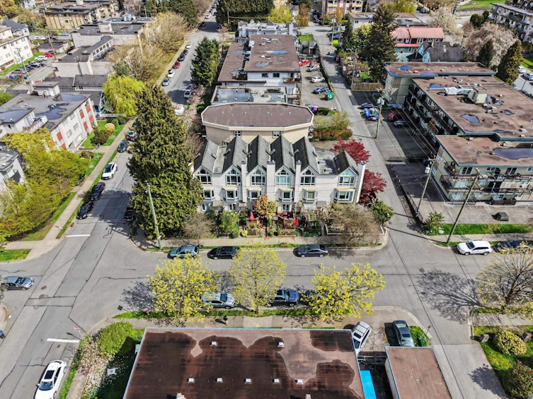 130 Lakewood Drive, Vancouver, BC, V5L 4L3 - 24