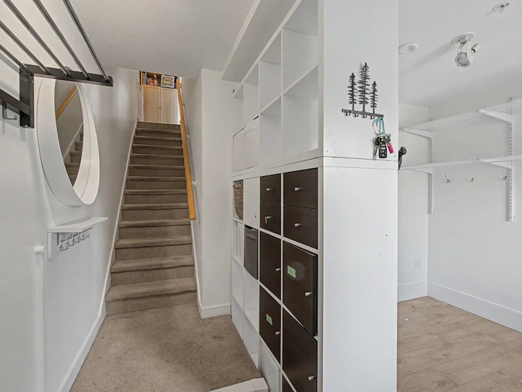 130 Lakewood Drive, Vancouver, BC, V5L 4L3 - 16