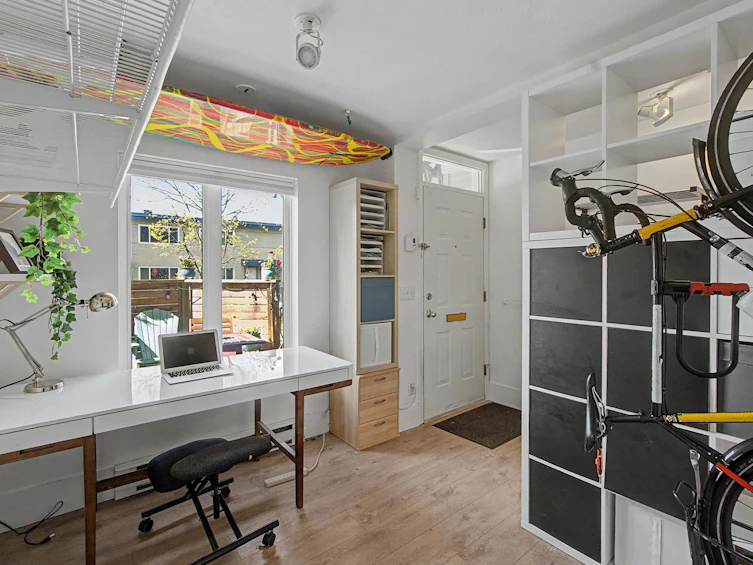 130 Lakewood Drive, Vancouver, BC, V5L 4L3 - 18