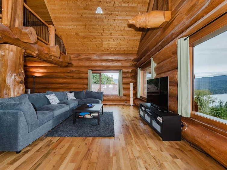 5895 Skookumchuk Road, Sechelt, BC, V7Z 0E1 - 11