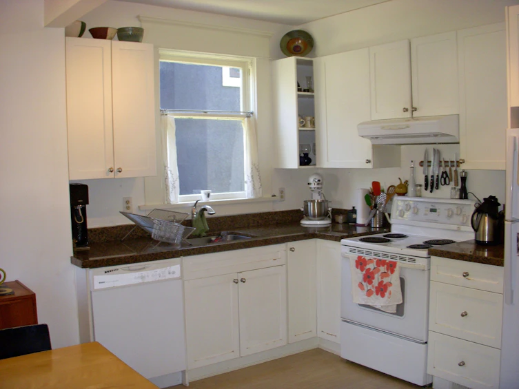 2047 W 14th Avenue, Vancouver, BC, V6J 2K3 - 5