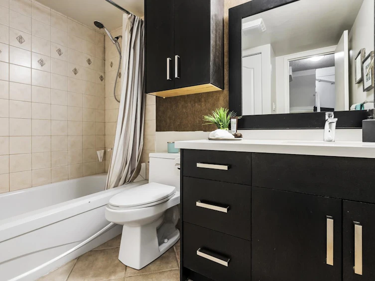 207-7144 133b Street, Surrey, BC, V3W 8A4 - 19