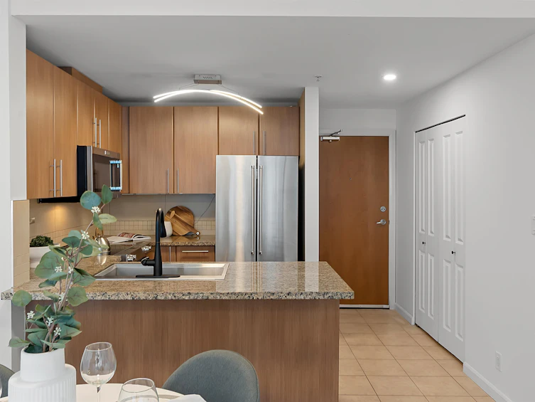 2010-892 Carnarvon Street, New Westminster, BC, V3M 0C5 - 8
