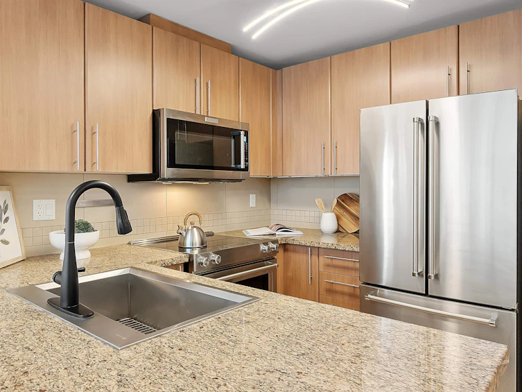 2010-892 Carnarvon Street, New Westminster, BC, V3M 0C5 - 11