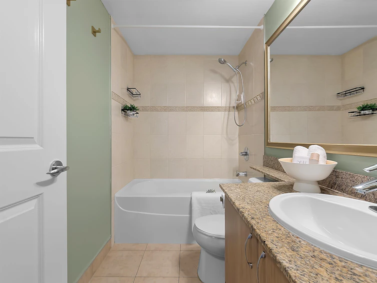 2010-892 Carnarvon Street, New Westminster, BC, V3M 0C5 - 25