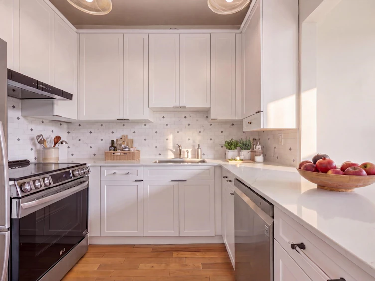 1229 W 8th Avenue, Vancouver, BC, V6H 1C7 - 9