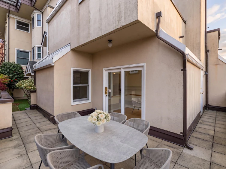 1229 W 8th Avenue, Vancouver, BC, V6H 1C7 - 7