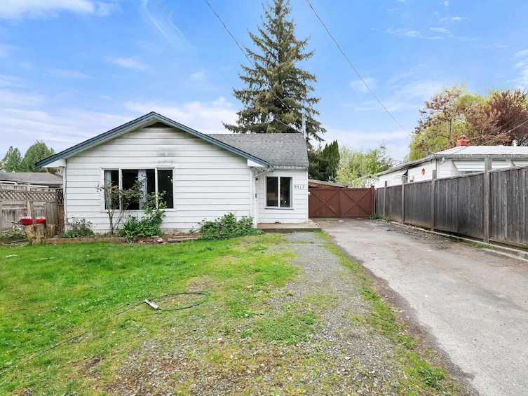 9517 Stanley Street, Chilliwack, BC, V2P 3Y7 - 3