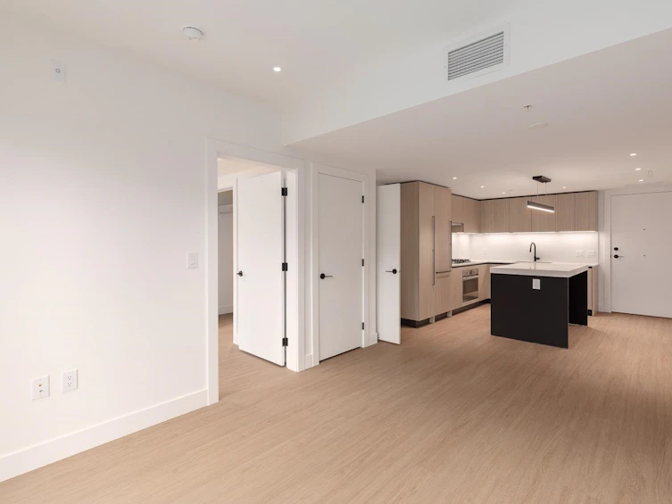110-2235 E Broadway, Vancouver, BC, V5N 0J5 - 6