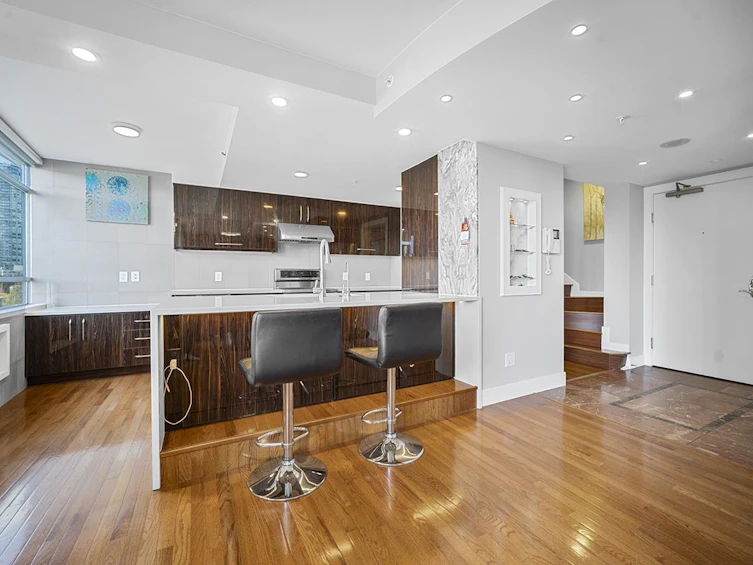 PH1003-1288 Marinaside Crescent, Vancouver, BC, V6Z 2W5 - 7