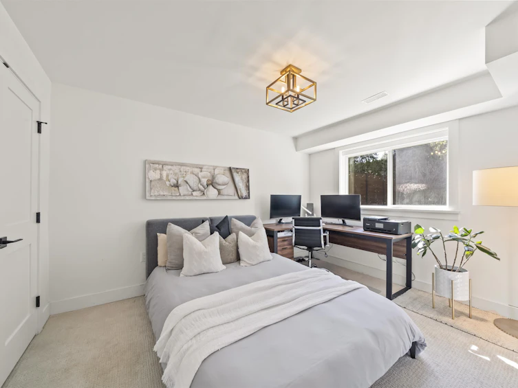 501 55a Street, Delta, BC, V4M 3M2 - 27