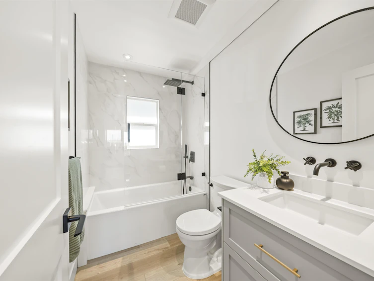 501 55a Street, Delta, BC, V4M 3M2 - 18