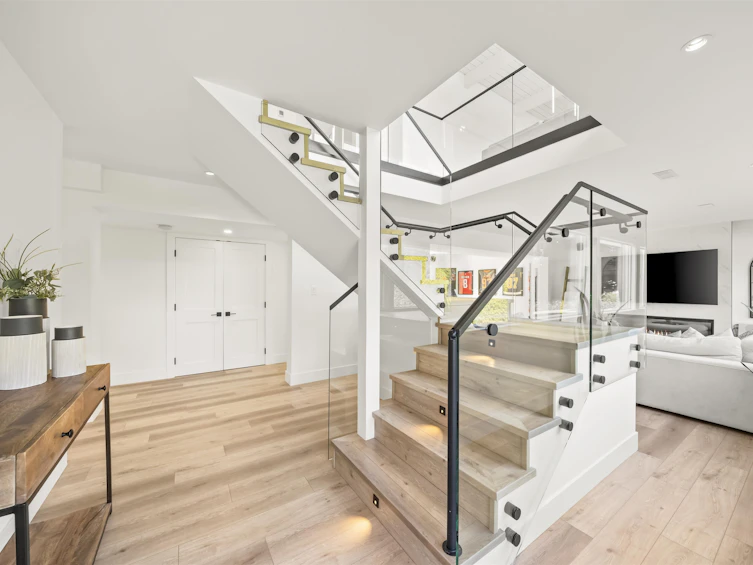 501 55a Street, Delta, BC, V4M 3M2 - 20