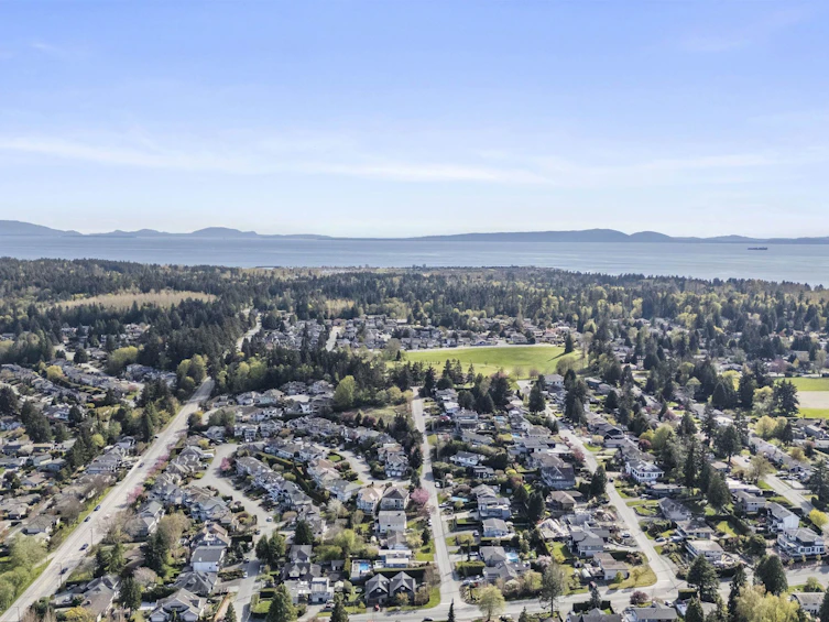 501 55a Street, Delta, BC, V4M 3M2 - 39