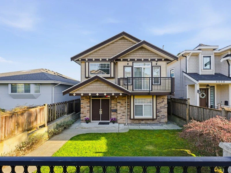 6080 Mckee Street, Burnaby BC V5J 2V5