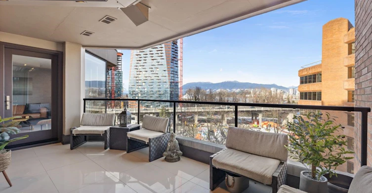 805-1450 Pennyfarthing Drive, Vancouver, BC, V6J 4X8 - 13