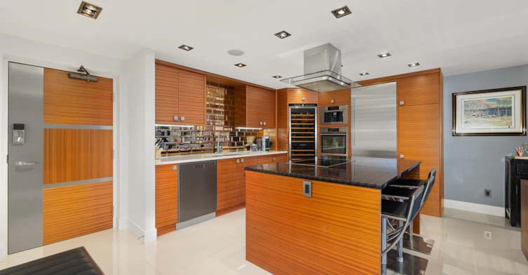 805-1450 Pennyfarthing Drive, Vancouver, BC, V6J 4X8 - 3