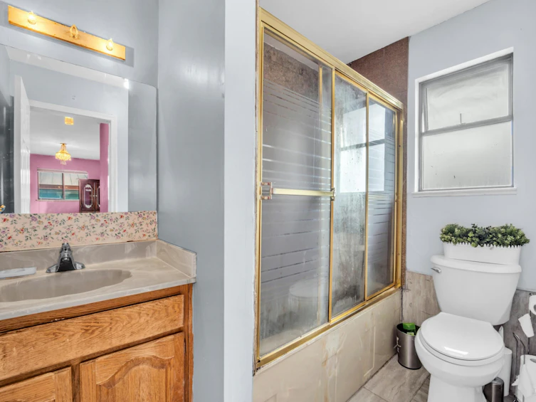 3088 School Avenue, Vancouver, BC, V5R 5M8 - 24