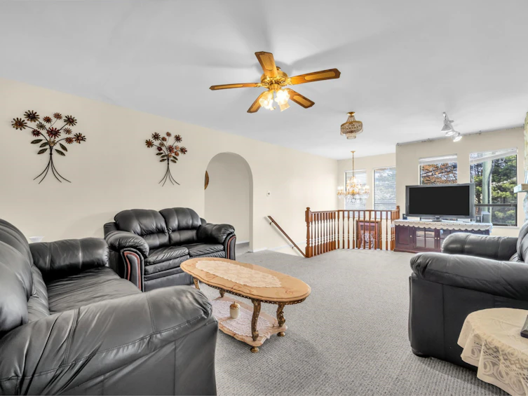 3088 School Avenue, Vancouver, BC, V5R 5M8 - 8