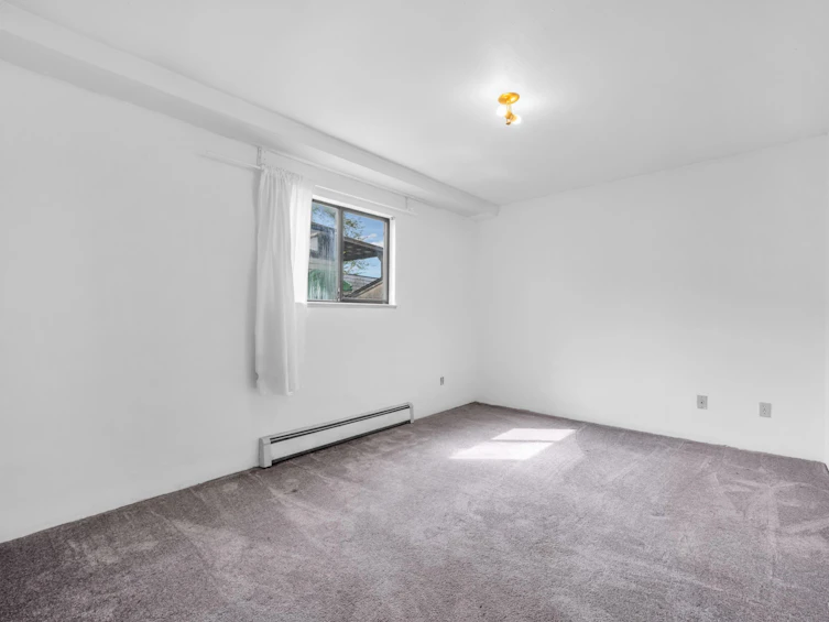 3088 School Avenue, Vancouver, BC, V5R 5M8 - 31