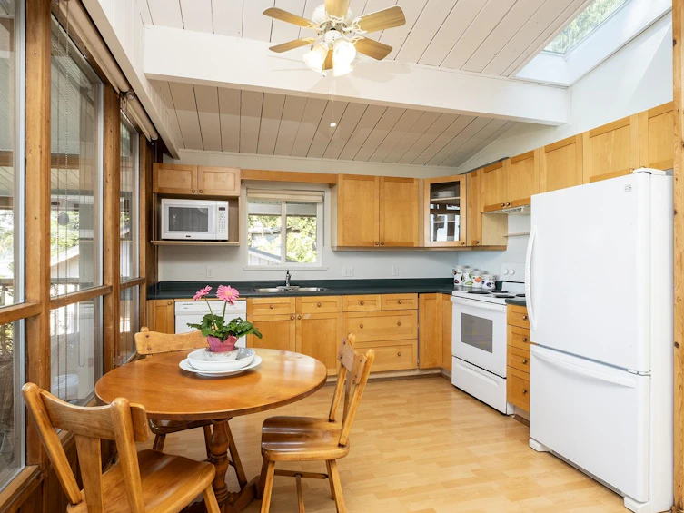 1618 Ocean Beach Esplanade, Gibsons, BC, V0N 1V5 - 8