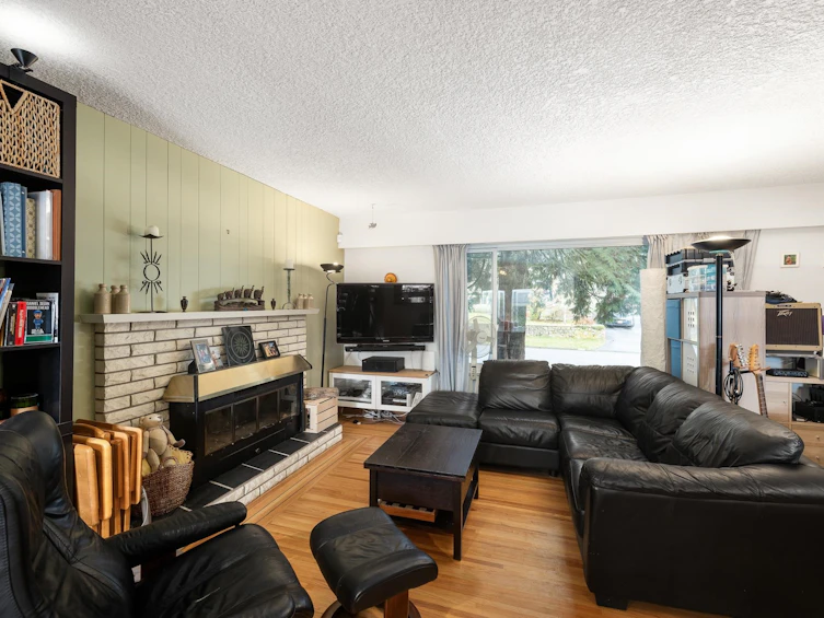 2041 Tompkins Crescent, North Vancouver, BC, V7H 2C9 - 14