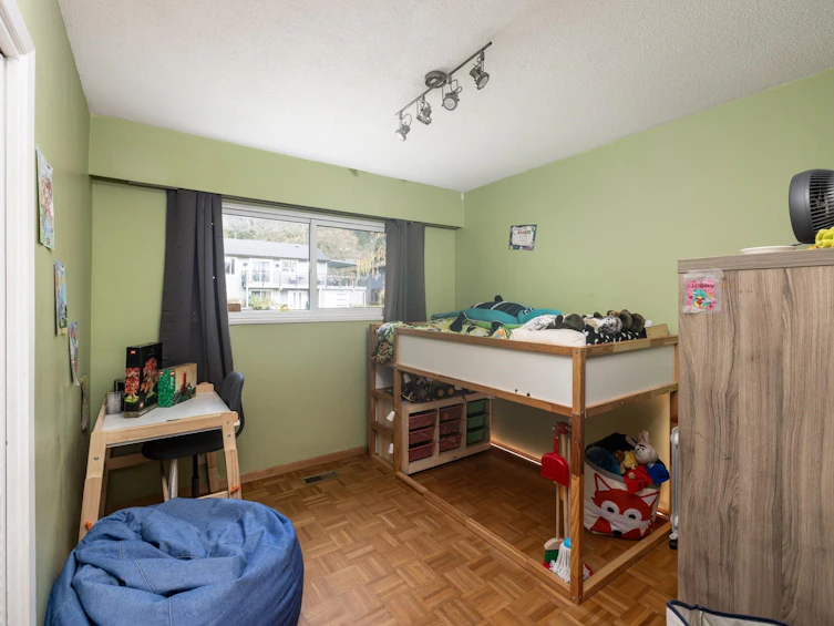 2041 Tompkins Crescent, North Vancouver, BC, V7H 2C9 - 21