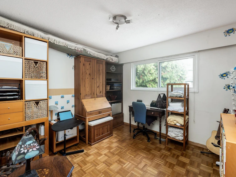 2041 Tompkins Crescent, North Vancouver, BC, V7H 2C9 - 20