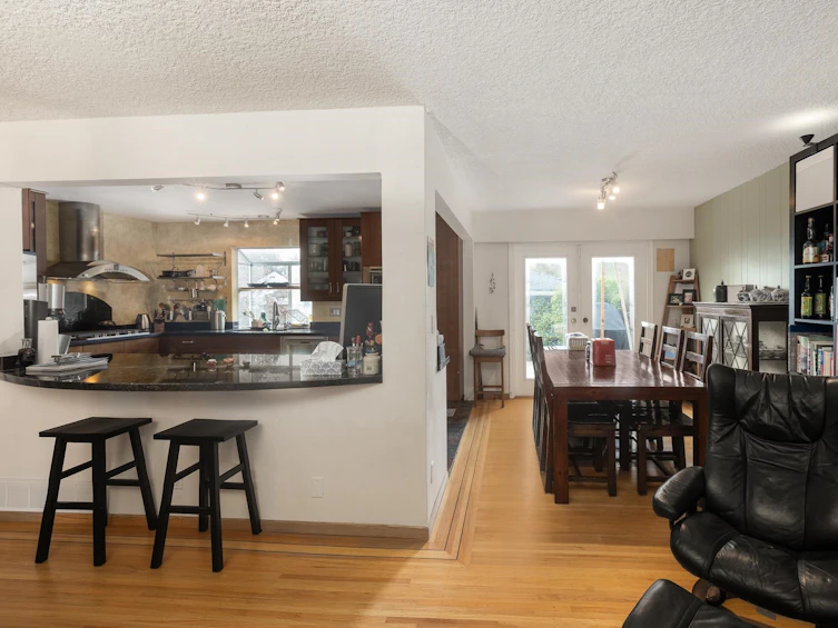 2041 Tompkins Crescent, North Vancouver, BC, V7H 2C9 - 11
