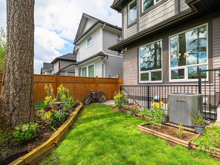20530 77a Avenue, Langley, BC, V2Y 4K3 - 29