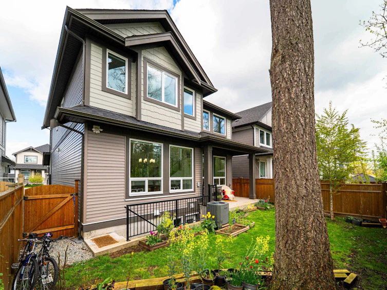 20530 77a Avenue, Langley, BC, V2Y 4K3 - 31