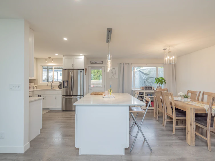 32073 Westview Avenue, Mission, BC, V2V 1X7 - 3