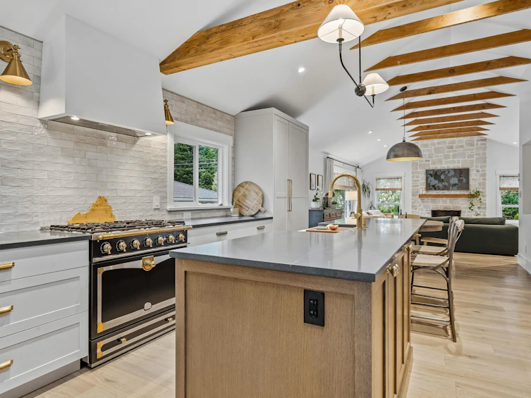 1335 Ridgewood Drive, North Vancouver, BC, V7R 1J4 - 15