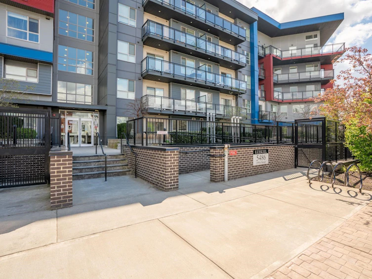 309-5486 199a Street, Langley, BC, V3A 0N6