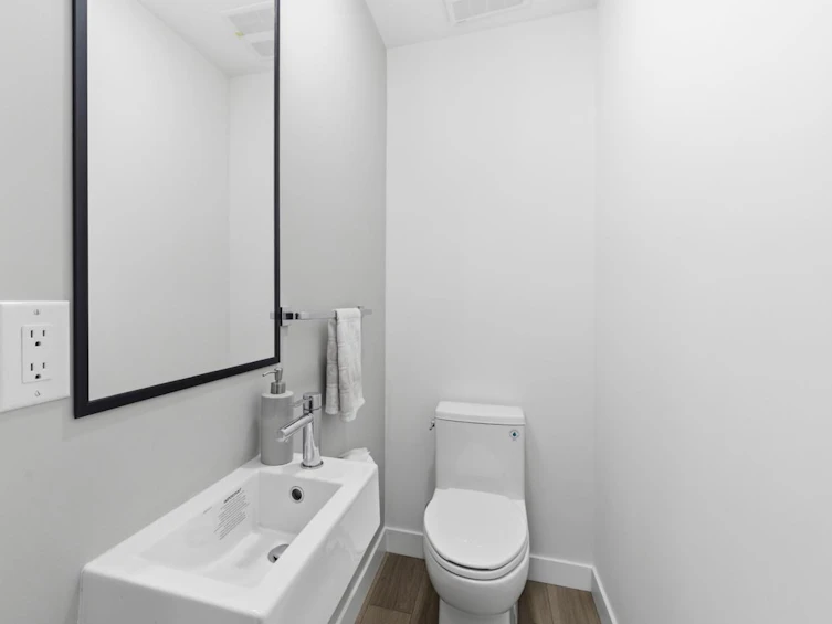 202-720 Robinson Street, Coquitlam, BC, V3J 0P9 - 15