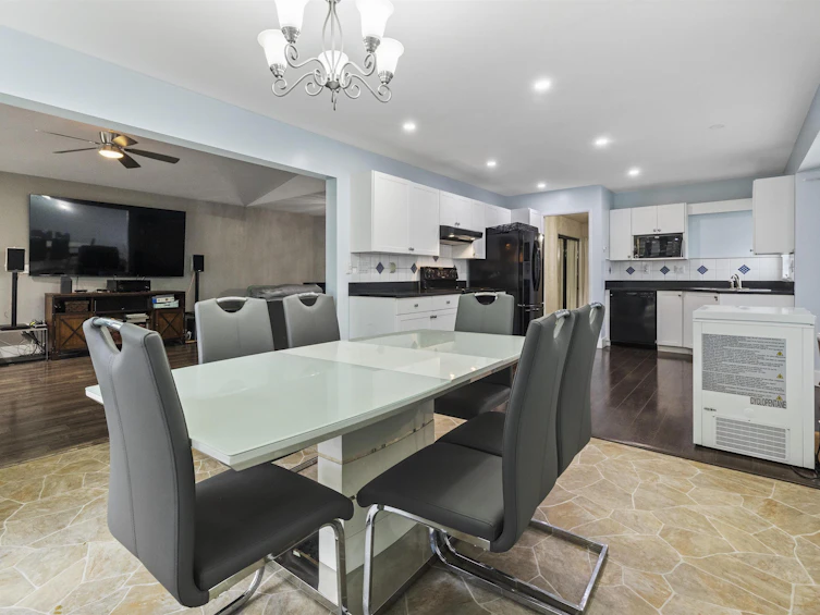 213-7156 121 Street, Surrey, BC, V3W 0J6 - 8
