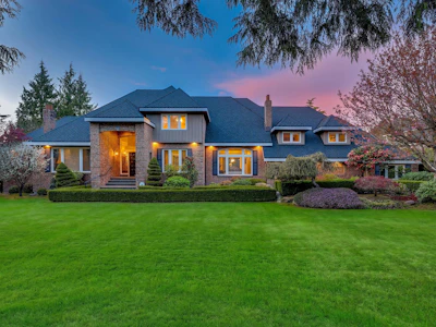 13789 32 Avenue - 2