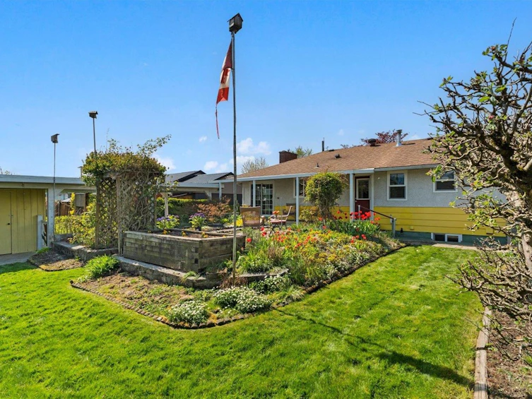9726 Juniper Street, Chilliwack, BC, V2P 5J1 - 16