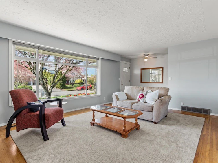 9726 Juniper Street, Chilliwack, BC, V2P 5J1 - 4