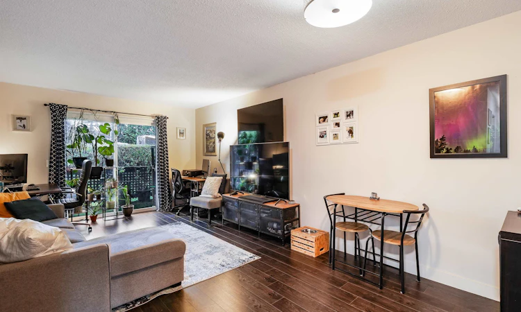 137-200 Westhill Place