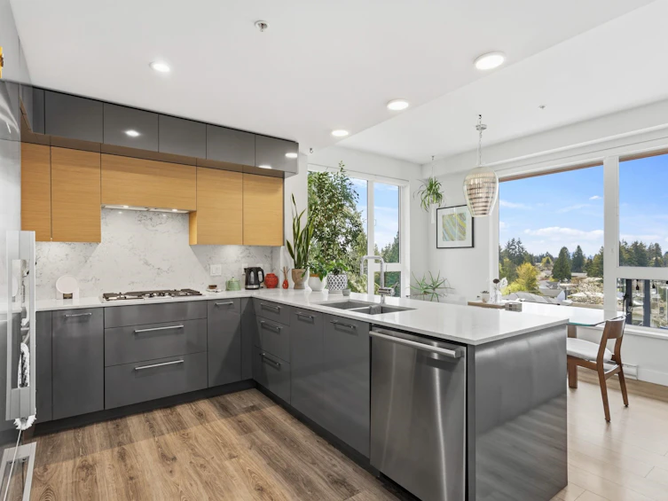 407-1327 Draycott Road, North Vancouver, BC, V7J 1W1 - 9