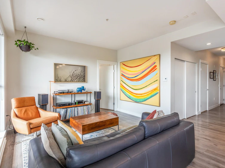 407-1327 Draycott Road, North Vancouver, BC, V7J 1W1 - 5