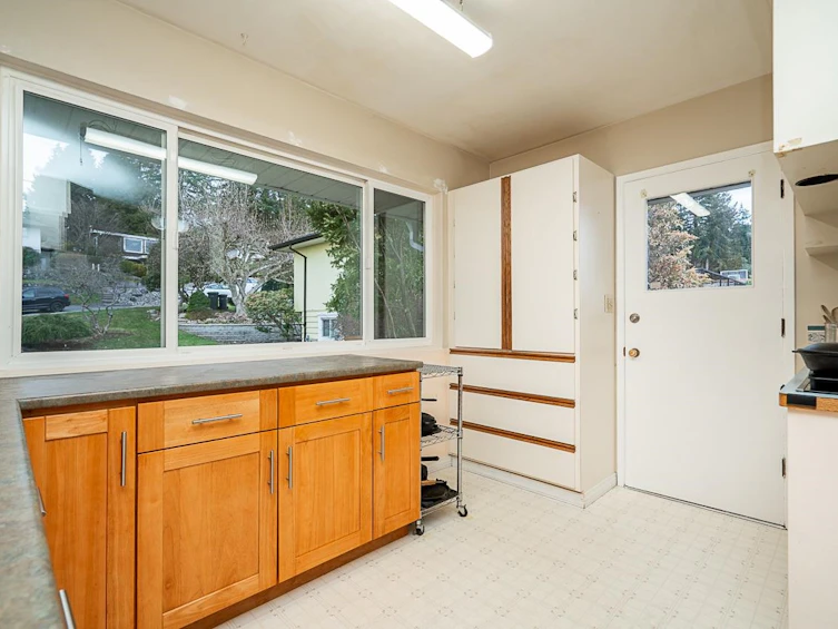 320 Seaforth Crescent, Coquitlam, BC, V3K 2M4 - 6