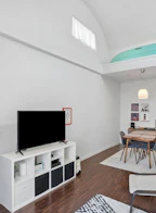 409 3768 Hastings Street